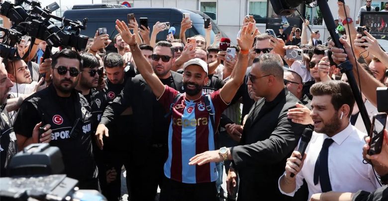 طرابزون سبور يتخذ قرارًا مثيرًا بشأن محمد صلاح