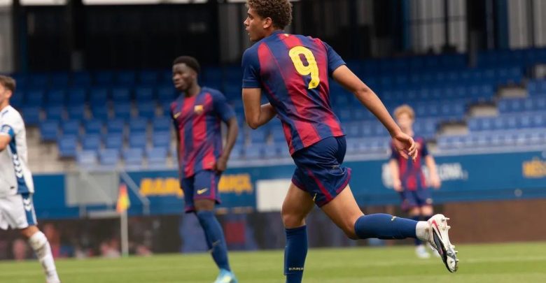 لاعب خط وسط يزاحم حمزة عبد الكريم على مركز المهاجم في برشلونة