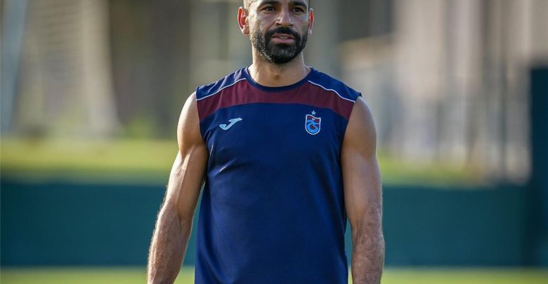 مواجهة خاصة لـ محمد صلاح في مباراة طرابزون سبور وفرينكفاروس بملحق الدوري الأوروبي