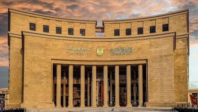 هل يفاجئ البنك المركزي الأسواق بزيادة الفائدة؟.. محلل اقتصادي يوضح