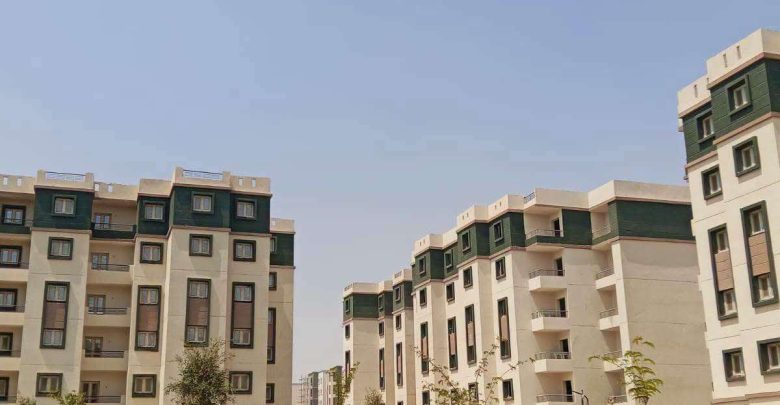 وزيرة الإسكان تتابع المشروعات السكنية لمبادرة الرئاسية «سكن لكل المصريين» بالعاشر من رمضان وحدائق أكتوبر و15 مايو