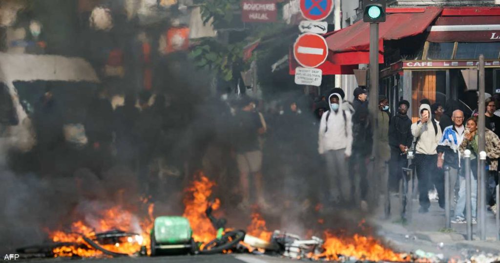 قائد شرطة باريس يعلن خسارة السيطرة على احتجاجات الطلاب في المدينة