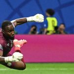 إنفانتينو يواجه أزمة جديدة بسبب حارس منتخب الكونغو الديمقراطية