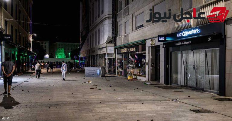 جدل في فرنسا حول تقارير استثناء لحم الخنزير والكحول من عمليات النهب