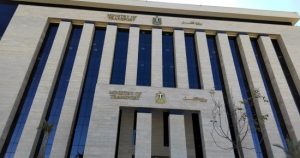 النقل تنشر فيديو يصور رحلة المواطنين من عدلي منصور إلى العاصمة الجديدة