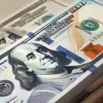 انخفاض سعر الدولار أمام الجنيه في ختام تعاملات اليوم