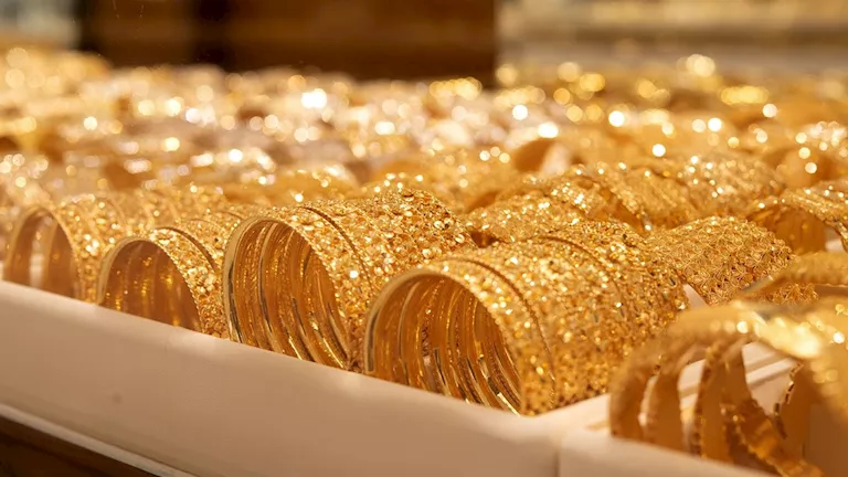 سعر الذهب في مصر الأحد 4-10-2026 مع افتتاح تعاملات السوق