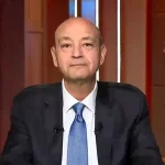 عمرو أديب يكشف أن الرئيس يرفض الألقاب ويتمتع بتواضع بارز