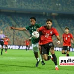 رضا عبد العال ينتقد نجم منتخب مصر بعد الخسارة ويصف موقفه بـ«خارج بيضحك واحنا خسرانين»