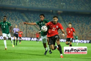 رضا عبد العال ينتقد نجم منتخب مصر بعد الخسارة ويصف موقفه بـ«خارج بيضحك واحنا خسرانين»