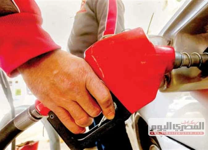 الجمعة | تحديد أسعار البنزين والغاز البوتاجاز رسميًا: اللتر بنزين بـ24 جنيهًا