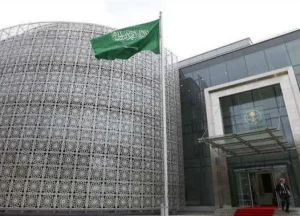 الأمير السعودي يشكر تعليقات المصريين على بيان السفارة ويصفها بأنها تثلج الصدر