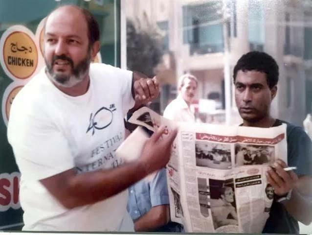 حسين فهمي يكشف تفاصيل أزمة أحمد زكي ومحمد خان خلال تصوير فيلم موعد على العشاء ويكشف عن تهديد بالسلاح