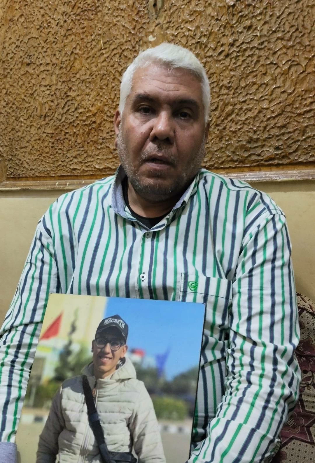 والدة طالب آداب جامعة طنطا تطالب بالقصاص بعد مقتل نجلها أثناء الخروج للعمل
