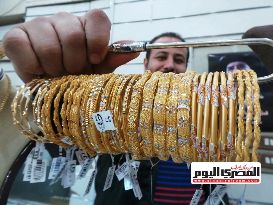 سعر الذهب عيار 21 اليوم الاثنين 19-10-2026 في محلات الصاغة مع المصنعية