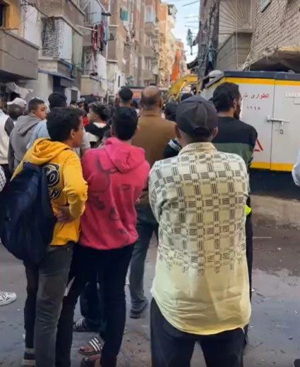 استخراج جثامين ضحايا انهيار عقار شارع الترعة المردومة بالإسكندرية وأسماء الضحايا جنا وحنين ومريم