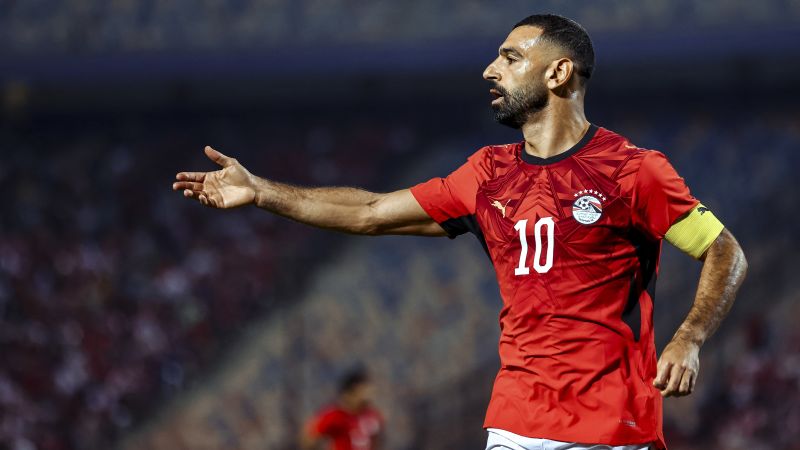 ساويرس يعلق على تدوينة إبراهيم عيسى عن محمد صلاح بثلاث كلمات