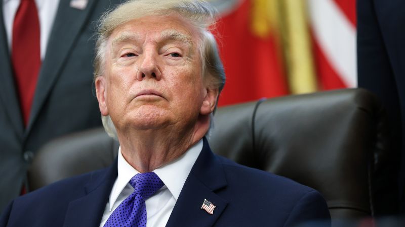 ترامب يثير جدلاً واسعاً بعد تصريح عن تدمير إيران لمدينتين أمريكيتين وفق CNN Arabic