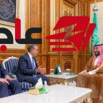 ولي العهد السعودي يستقبل وزير الخارجية ورئيس المخابرات المصريين ويتسلم رسالة خطية من الرئيس السيسي