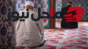دار الإفتاء تبيّن حكم قراءة سور القرآن في الصلاة دون ترتيب المصحف