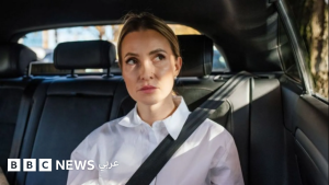 السيارات الكهربائية وتأثيرها المحتمل على الشعور بالدوار الحركي: دراسة تثير التساؤلات