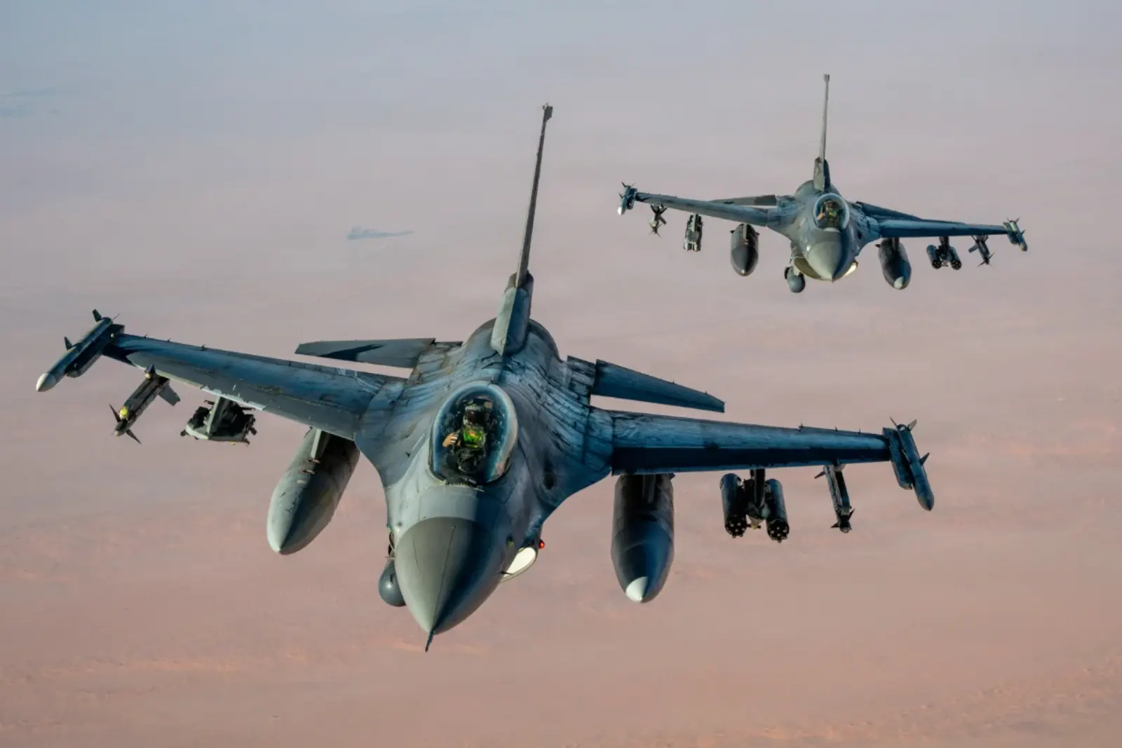 الولايات المتحدة تكشف عن نسخة F-16G المحدثة من مقاتلة إف-16 بقدرات متطورة