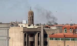 القوات الحكومية اليمنية تعلن السيطرة على باب المندب وتبدأ هجومًا على صنعاء وسط اجتماع لجان اتفاقية مكة في الرياض
