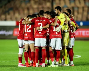الأهلي يدرس رحيل نجمه وفق تصريحات مدحت شلبي