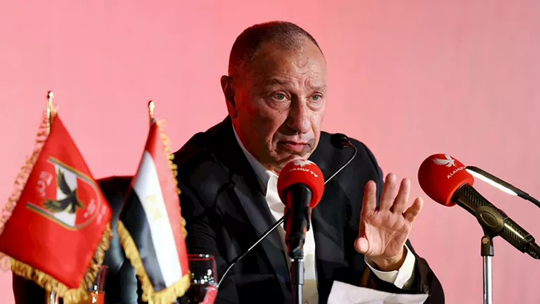 الخطيب يوجه تحذيرًا شديد اللهجة للاعبي الأهلي لتحفيز الأداء في المباريات المقبلة